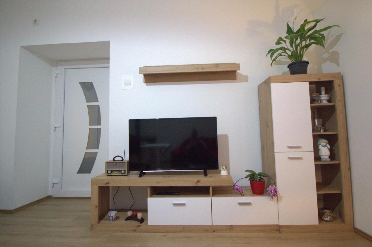 Studio Apartman Grga Senj  Esterno foto